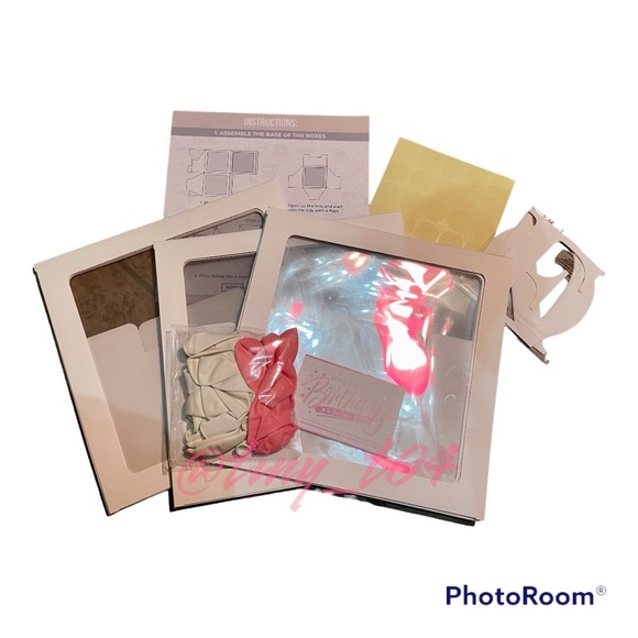 SALE: 3 for $12 Clear Cube ‘ONE’ Boxes with Pink and White Balloons NWOT - Picture 7 of 10